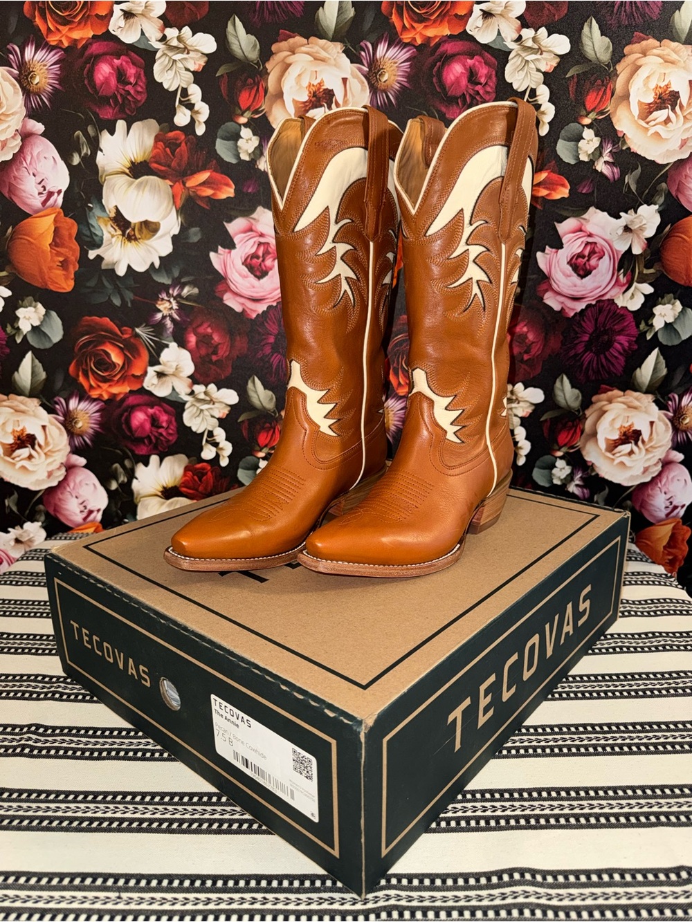 Tecovas The Annie Cowgirl Boots in Pecan/ Bone, Rare Limited Edition, NWT, 7.5